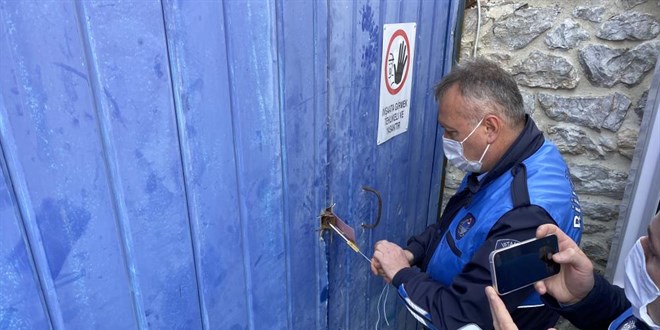 İBB ekipleri Anadolu Hisarı'ndaki kaçak yapılaşmayı mühürledi