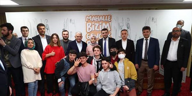AK Parti Genel Başkanvekili Yıldırım, İstanbul'da gençlerle buluştu