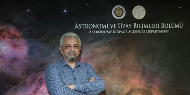 Türk astronomlar uzayda iki gezegen keşfetti