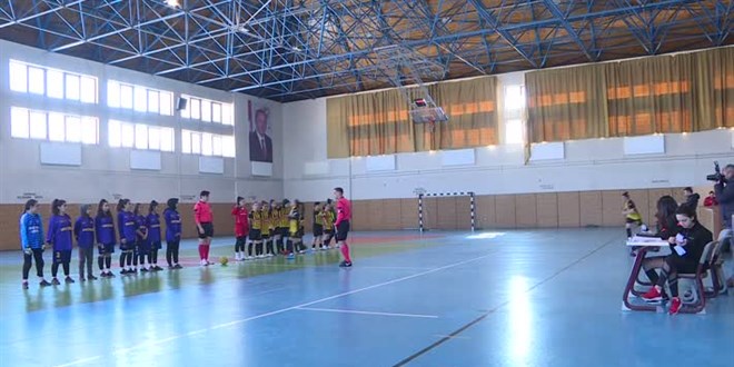 Van'ın kadın 'Rivaldo'su öğretmenlik için transfer tekliflerini kabul etmiyor