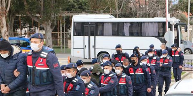 Ege Denizi'nde göçmen kaçaklığı operasyonunda 6 kişi tutuklandı