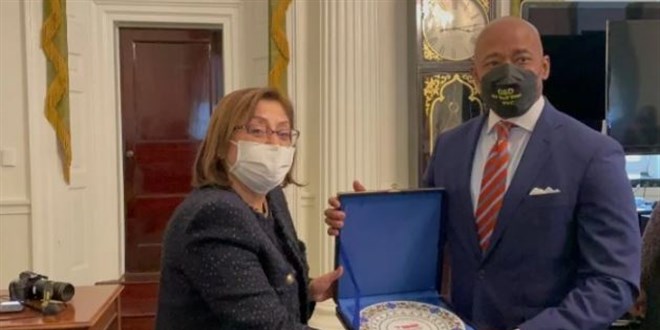 Fatma Şahin'den New York'un yeni belediye başkanı Adams'a ziyaret