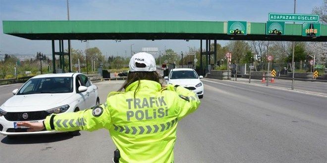 'Dur' ihtarına uymayan sürücüye 14 bin 418 lira ceza