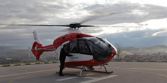 Ankara'da ambulans helikopter kalp krizi geçiren hasta için havalandı