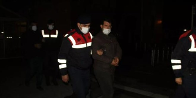 Manisa'da evden 200 kilogram zeytinyağı çalan 2 kişi tutuklandı