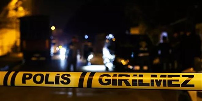 Mersin'de define arama amaçlı kazı sırasında çıkan patlamada bir kişi öldü