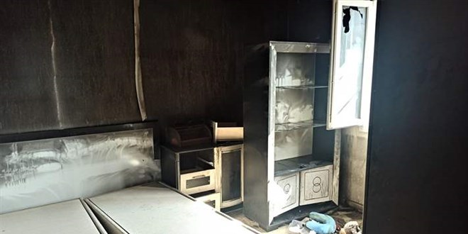 Tüm ev yandı, şehidin eşyaları zarar görmedi
