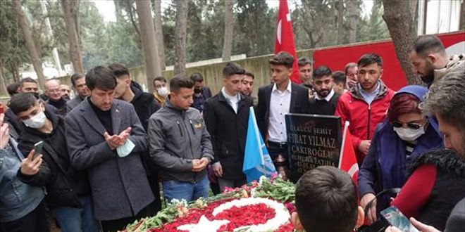 Fırat Çakıroğlu, ölümünün 7. yılında mezarı başında anıldı