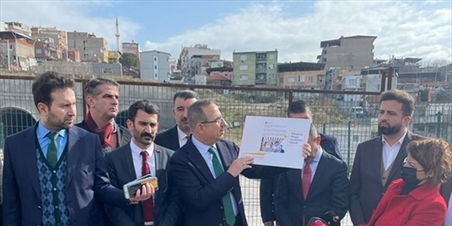 'Cumhurbaşkanımızın imzasında bekleyen tek bir İzmir projesi yoktur'