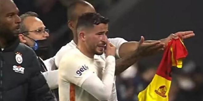 Maç bitti, Omar gözyaşlarına hakim olamadı!