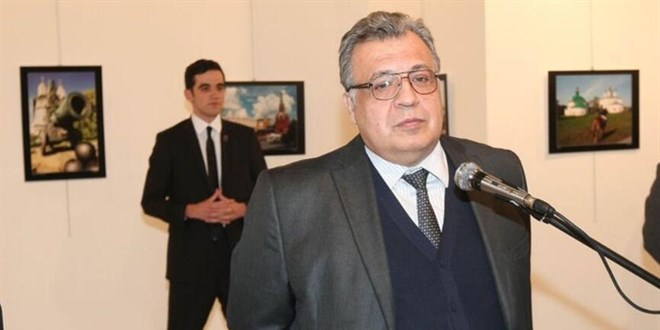 Karlov suikast davasnda mahkumiyet ve beraatler onand, bir kii tahliye edildi