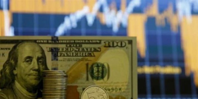 Gün içinde sert yükselen dolar 13,97 TL'ye geriledi
