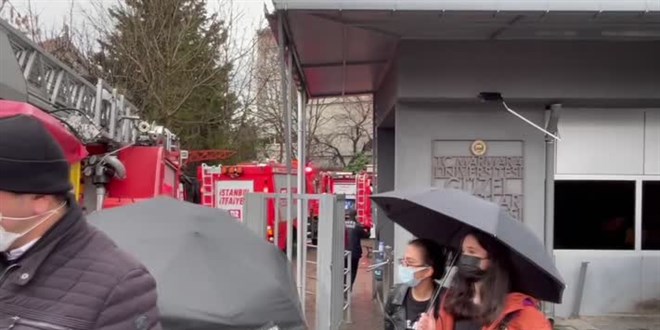 Marmara Üniversitesi'nde çıkan yangın söndürüldü