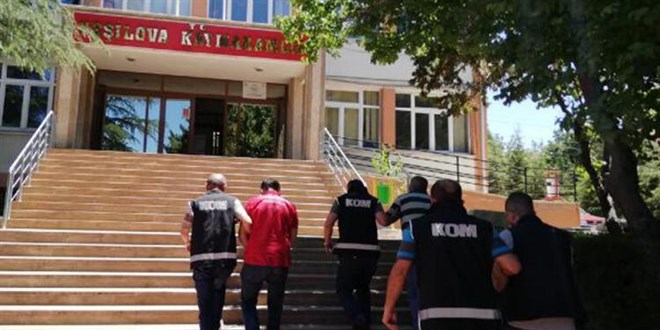 Belediye Başkanı ve eşini silahla yaralayan sanığa hapis cezası