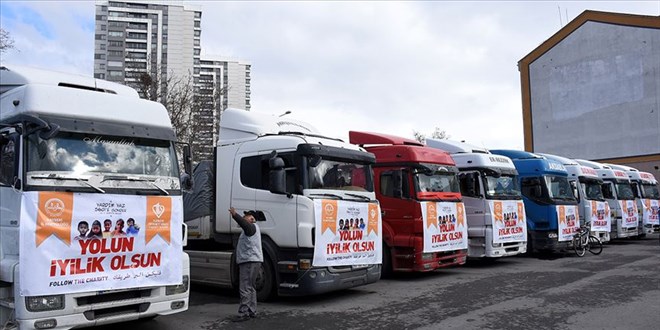 Türkiye Ukrayna'ya 5 tır insani yardım gönderiyor