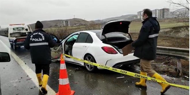 Başkentte yol güvenliğini sağlayan işçiye otomobil çarptı: 1 ölü