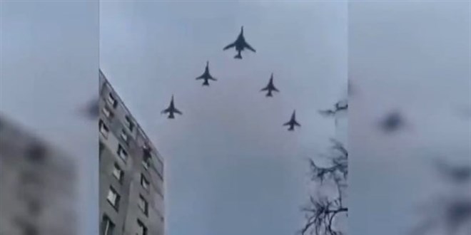 Ukrayna: Rusya'ya ait helikopter ile 3 uçak vuruldu