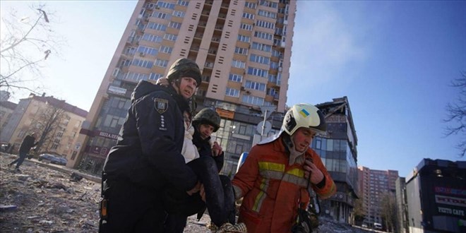 Ukrayna'nın başkenti Kiev'de sokağa çıkma yasağının süresi uzatıldı