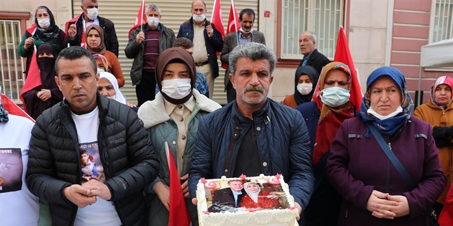 Diyarbakır anneleri Cumhurbaşkanı Erdoğan'ın doğum gününü kutladı