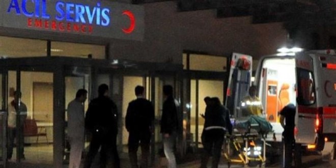 Balıkesir'de kestiği ağaç dalı başına düşen kişi ağır yaralandı