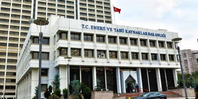 Bakanlıktan 'zeytin ağacı' açıklaması: Kesilmeyecekler, taşınacaklar