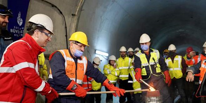 M7 Kabataş-Mecidiyeköy metro hattındaki son ray kaynatıldı