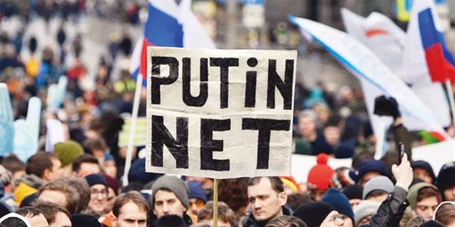 11 Mart'ta internetin fişini çekiyor