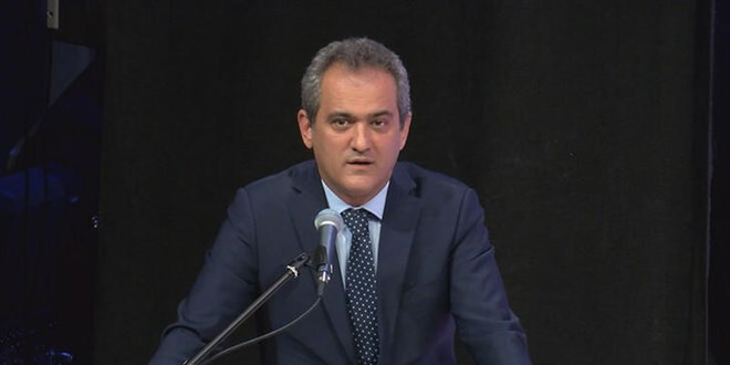 Bakan Özer: Kadınlarımızın eğitimle buluşmaları güçlendi