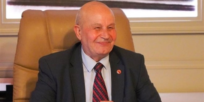 Yeni başkan vekili 2 müdürü görevden aldı