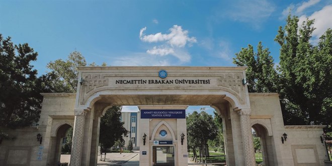 Üniversite, geriye doğru yemek ücreti istedi