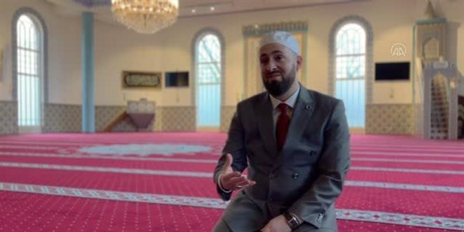 Hollanda'da Türk imam 150'den fazla kişinin Müslüman olmasına vesile oldu