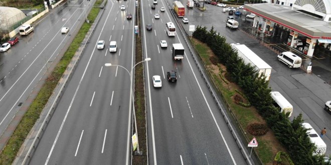 İstanbul'da önlemler etkili oldu, yollar boş kaldı