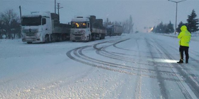 Konya'yı çevre illere bağlayan tüm kara yolları ulaşıma açıldı