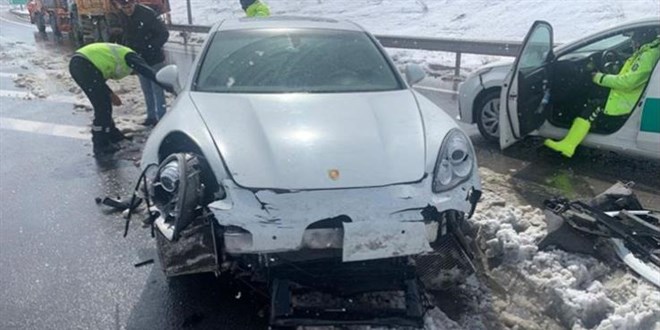 Yeni Malatyaspor Başkanı Adil Gevrek, trafik kazası geçirdi