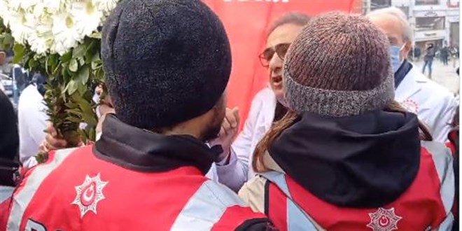 İstanbul Tabip Odası'nın Taksim'deki basın açıklamasına izin verilmedi