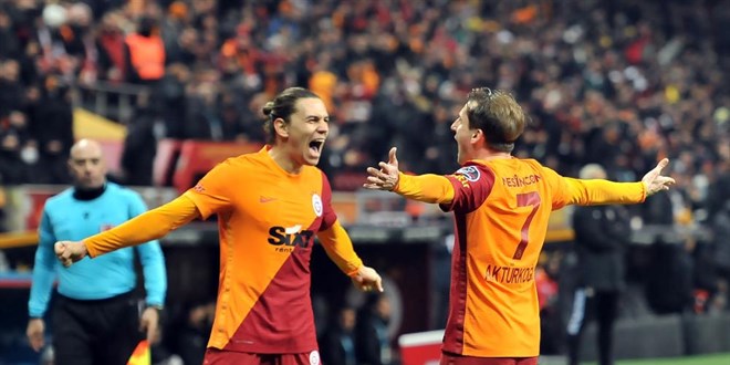 Galatasaray bu sezon ilk kez derbi kazand