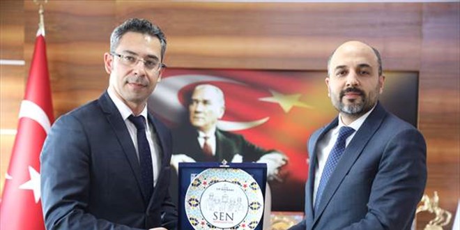 1338 hastayı tedavi eden doktor, 'yılın doktoru' seçildi
