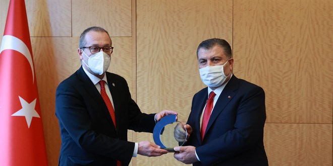 DSÖ'den salgınla mücadeledeki başarısından dolayı Türkiye'ye ödül