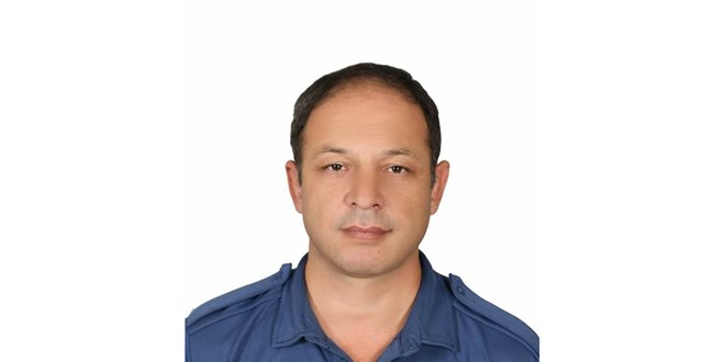 Polis memuru evinde ölü bulundu
