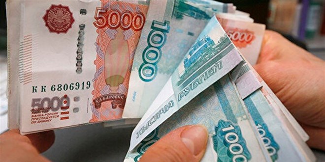 Rusya 'dost olmayan' ülkelere doğal gazı rubleyle satacak