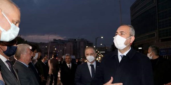 Eski Adalet Bakanı Gül, Gaziantep'te ziyaretlerde bulundu