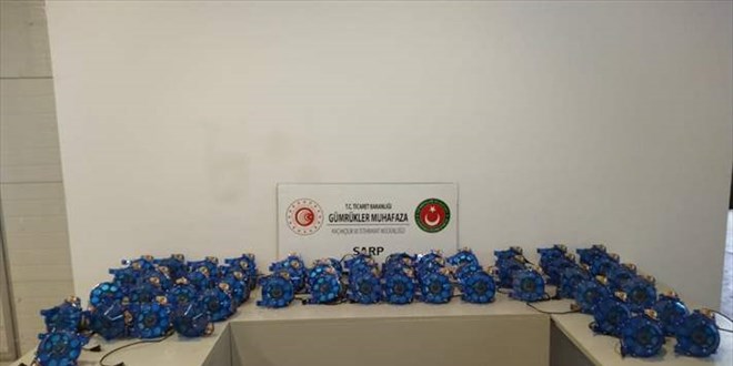 Sınır kapısından 'kumar için oyun' aparatı geçirilmek istendi