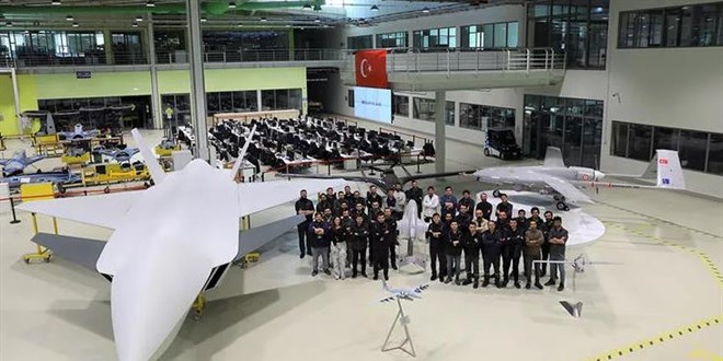 Bayraktar'dan heyecanlandıran 'KIZILELMA' paylaşımı