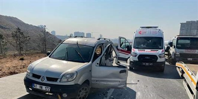 Başakşehir'de bozulan aracı kontrol ederken tırın çarptığı tamirci öldü