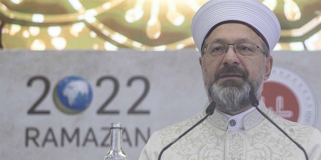 DİB Başkanı Erbaş'tan teravih açıklaması! Bu Ramazan camilerde kılınacak mı?