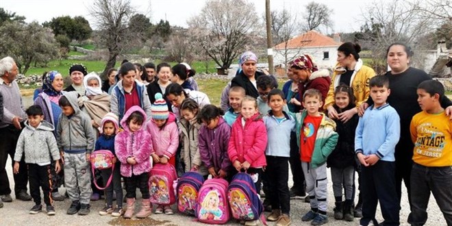 Mazot pahalandı, servisçi işi bıraktı çocuklar ortada kaldı