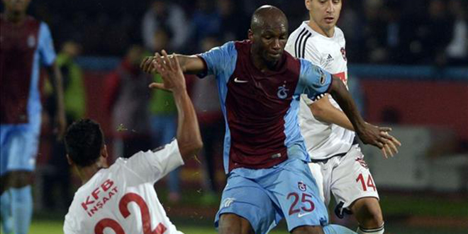 Trabzonspor, Gaziantep'e gidemedi, maç ertelendi