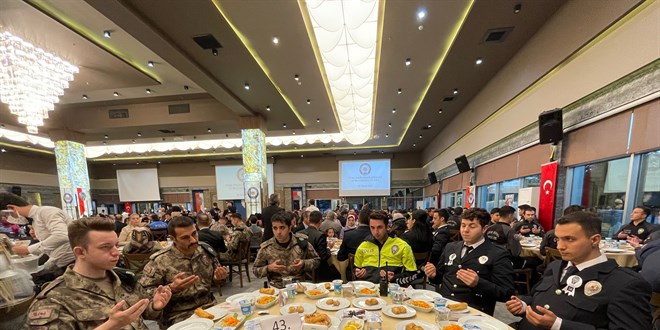 Kocaeli'de şehit aileleri ve gaziler iftarda buluştu
