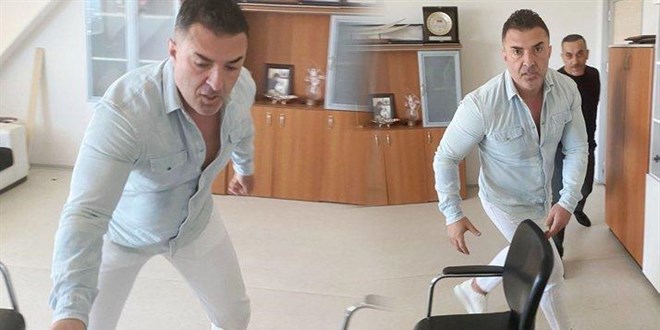 Üniversitede skandal olay: Dekan sınav sırasında, profesöre saldırdı!