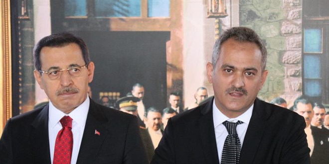 Bakan Özer: Yüz yüze eğitime kararlı bir şekilde devam ediyoruz